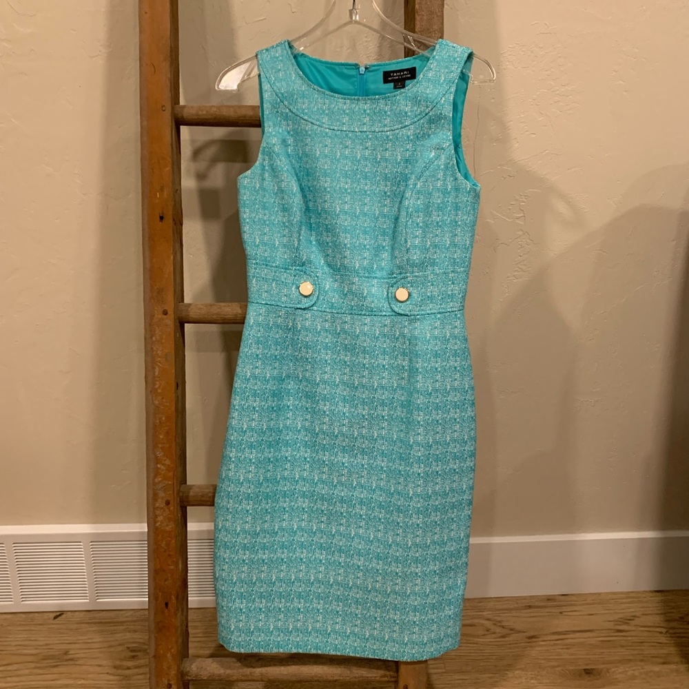 3/$50 Tahari Blue Tweed Dress size 2